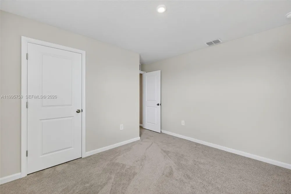 220 Raspberry Rd Fort Pierce, FL 34981