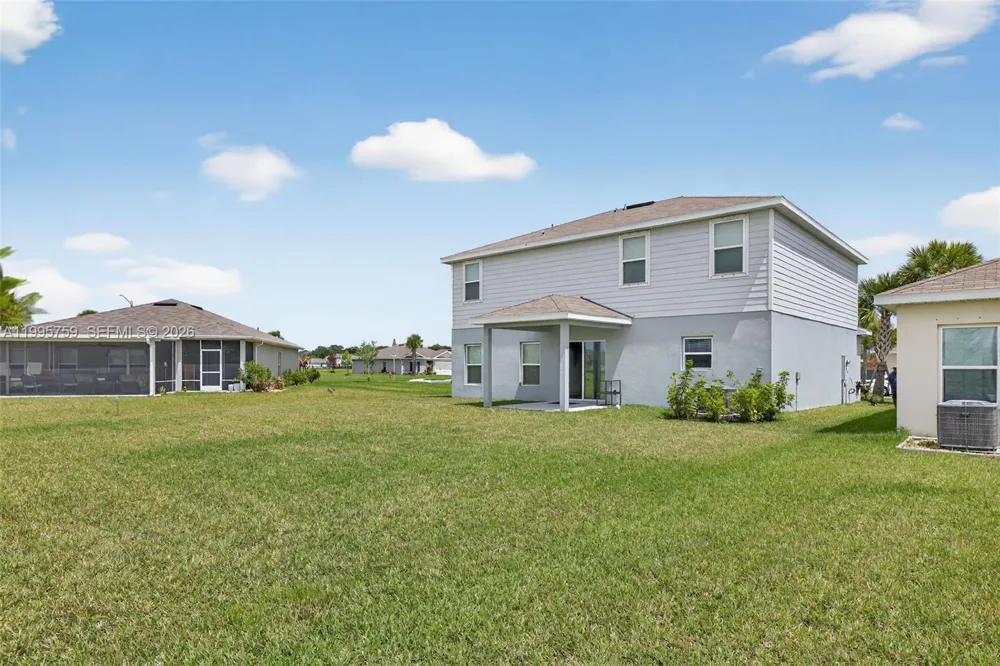 220 Raspberry Rd Fort Pierce, FL 34981