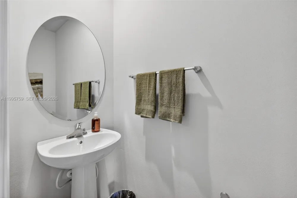 220 Raspberry Rd Fort Pierce, FL 34981