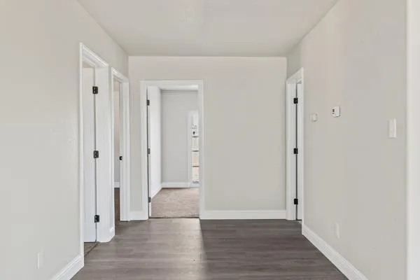 2557 E Stanford Avenue Pixley, CA 93256