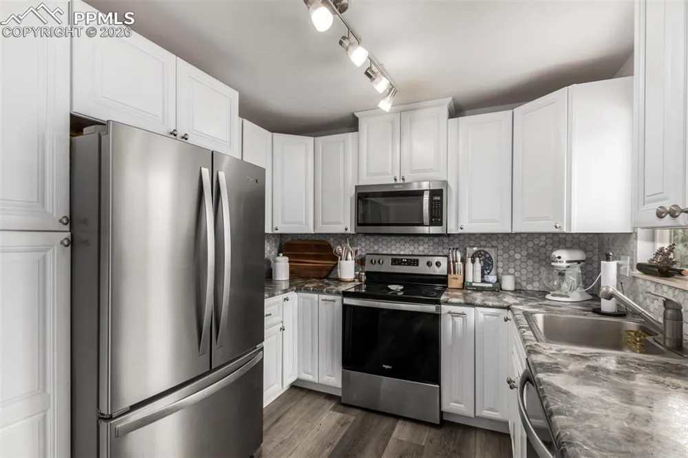 95 Regency Boulevard Pueblo, CO 81005