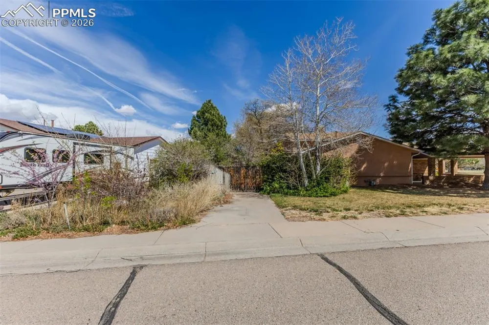 95 Regency Boulevard Pueblo, CO 81005