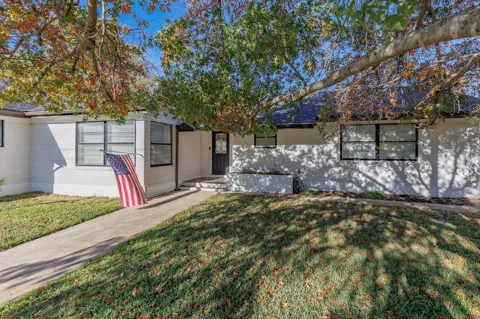 139 E Cottonwood Drive