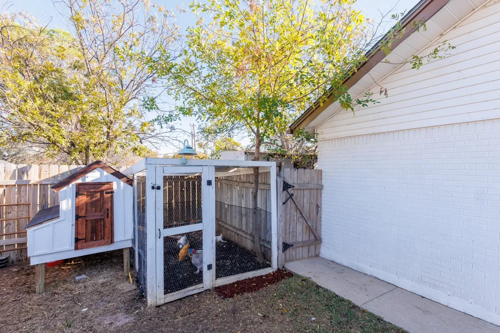 139 E Cottonwood Drive Granite Shoals, TX 78654
