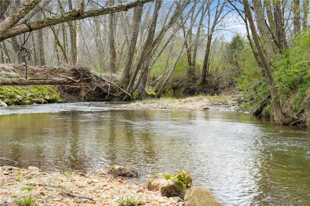 605 Lynch Mountain Road Sautee Nacoochee, GA 30571