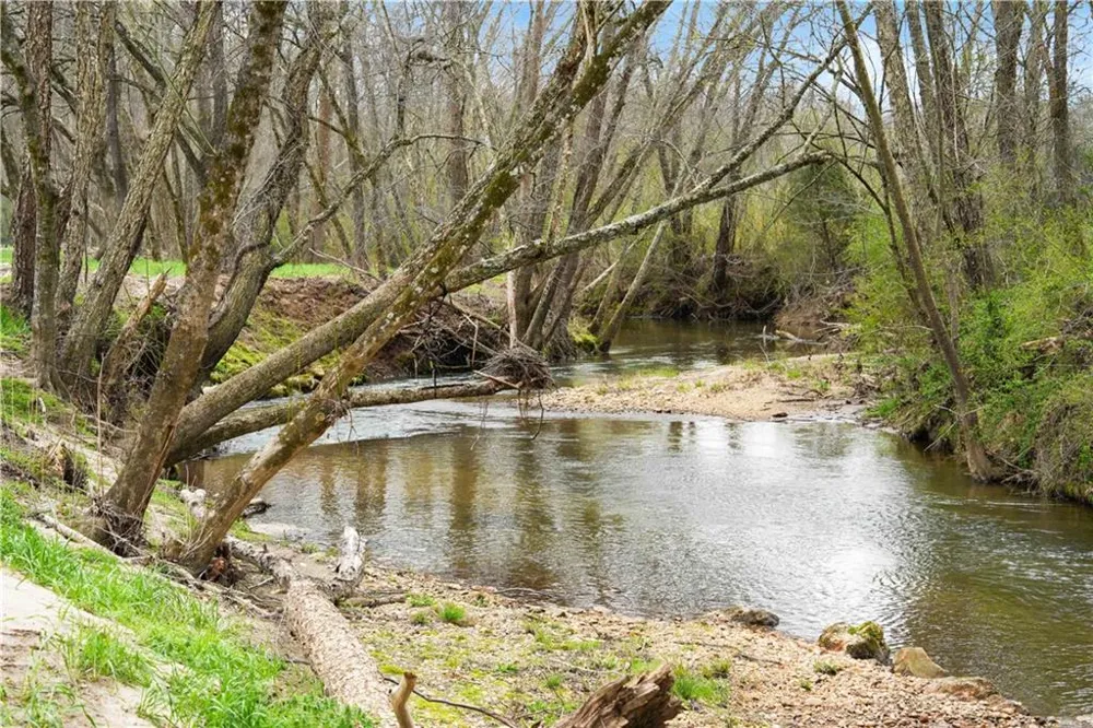 605 Lynch Mountain Road Sautee Nacoochee, GA 30571