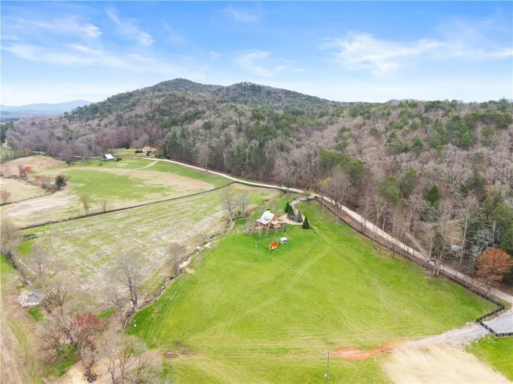 605 Lynch Mountain Road Sautee Nacoochee, GA 30571