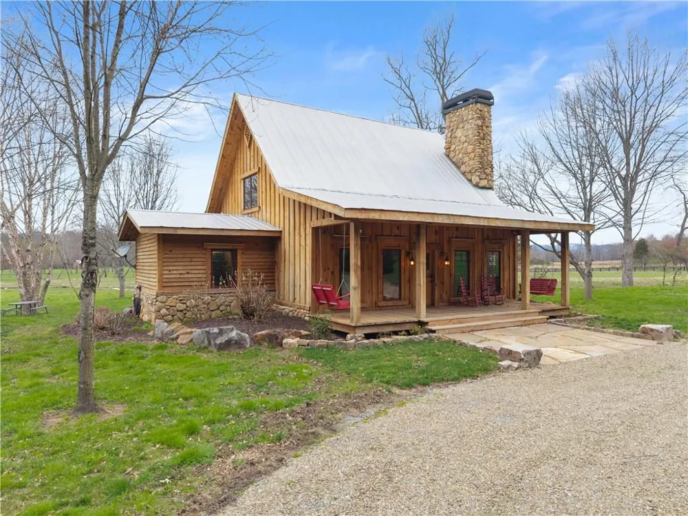 605 Lynch Mountain Road Sautee Nacoochee, GA 30571