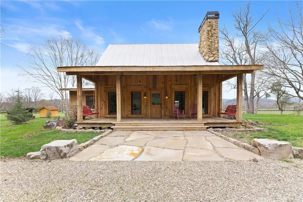 605 Lynch Mountain Road Sautee Nacoochee, GA 30571
