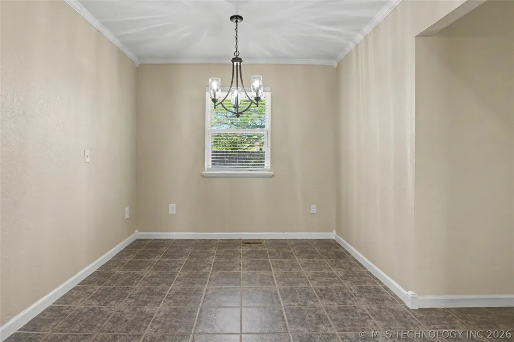 122 Lakeview Drive Mannford, OK 74044