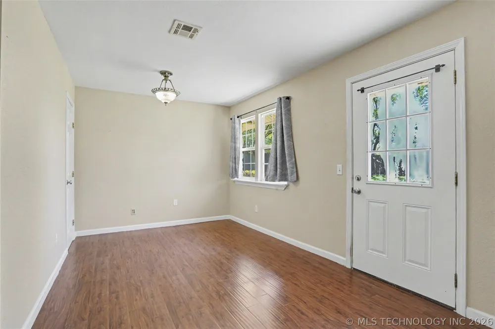122 Lakeview Drive Mannford, OK 74044