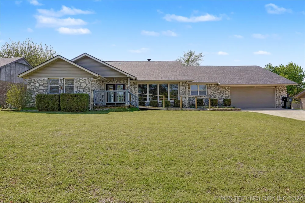 122 Lakeview Drive Mannford, OK 74044
