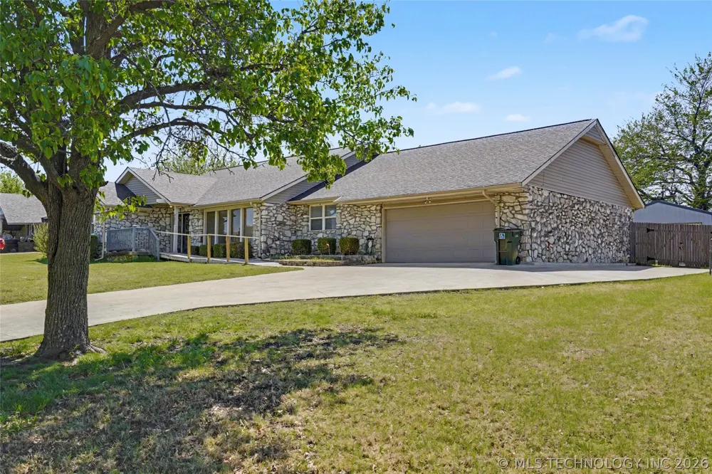122 Lakeview Drive Mannford, OK 74044