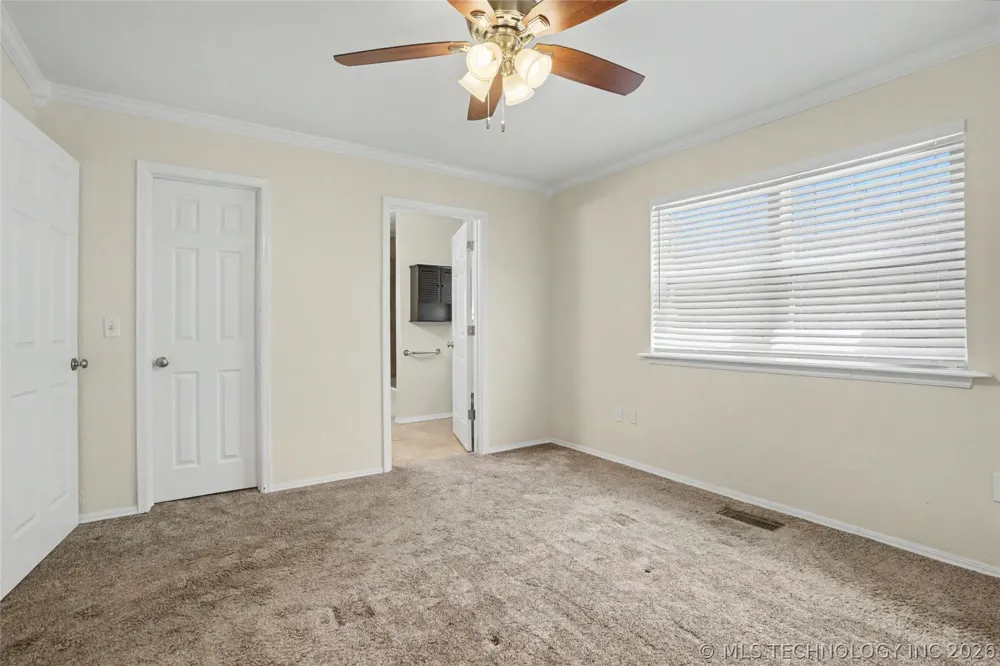 122 Lakeview Drive Mannford, OK 74044