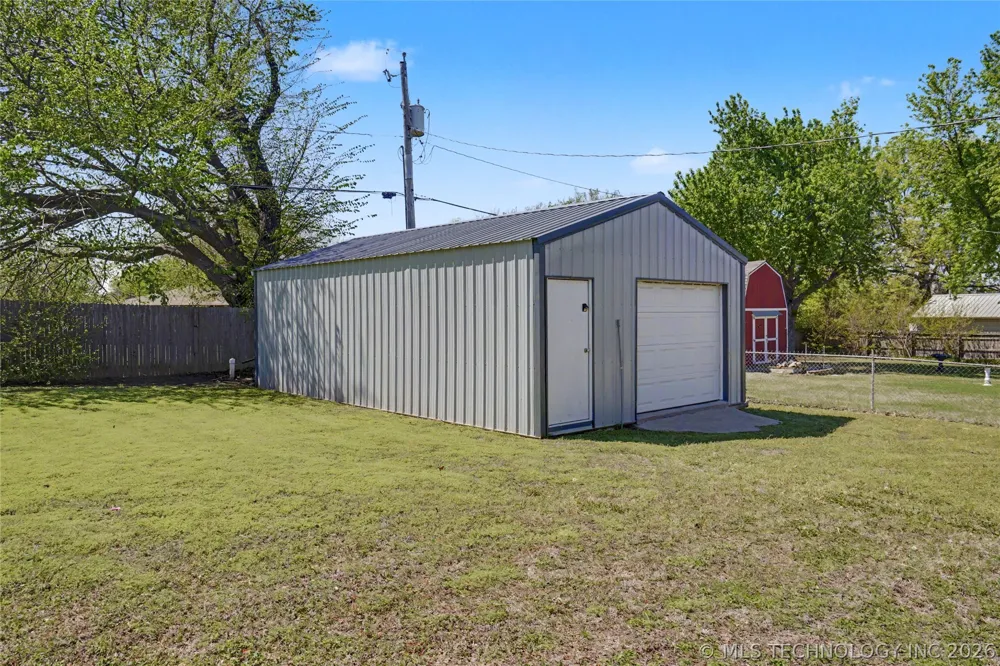 122 Lakeview Drive Mannford, OK 74044