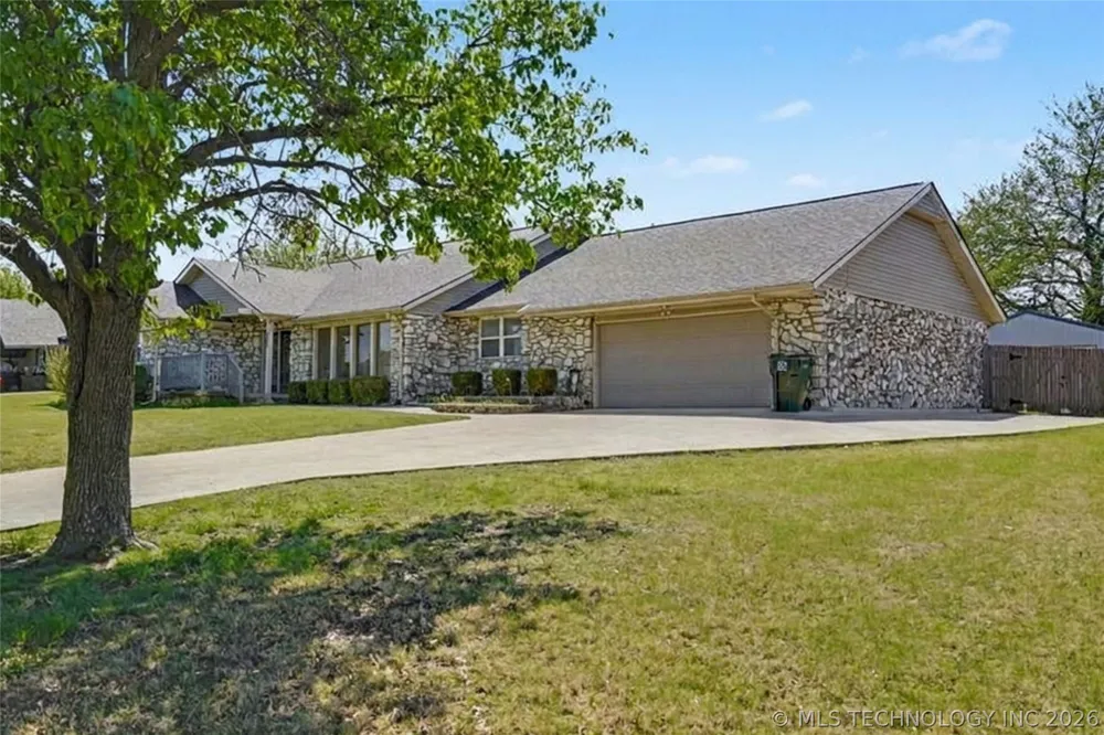 122 Lakeview Drive Mannford, OK 74044