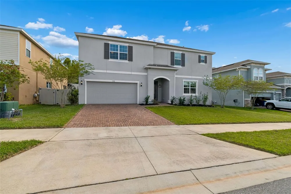 1084 CAVENDER CREEK ROAD Minneola, FL 34715