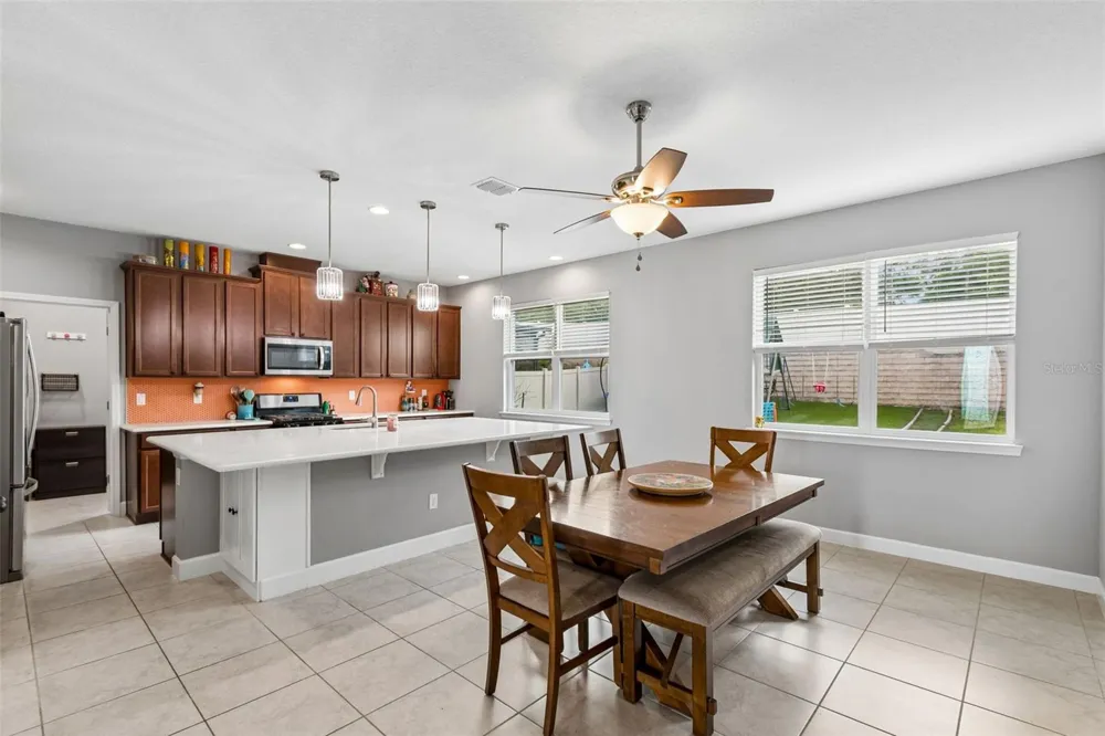 1084 CAVENDER CREEK ROAD Minneola, FL 34715