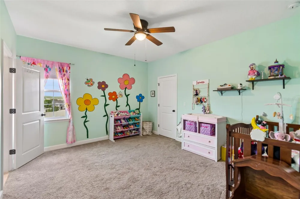 1084 CAVENDER CREEK ROAD Minneola, FL 34715
