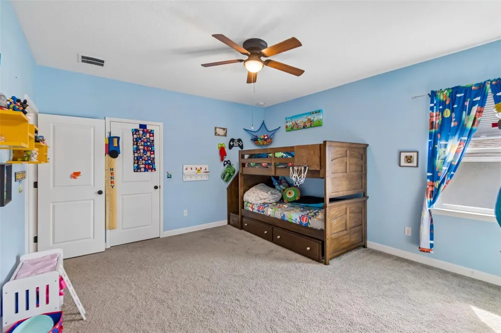 1084 CAVENDER CREEK ROAD Minneola, FL 34715