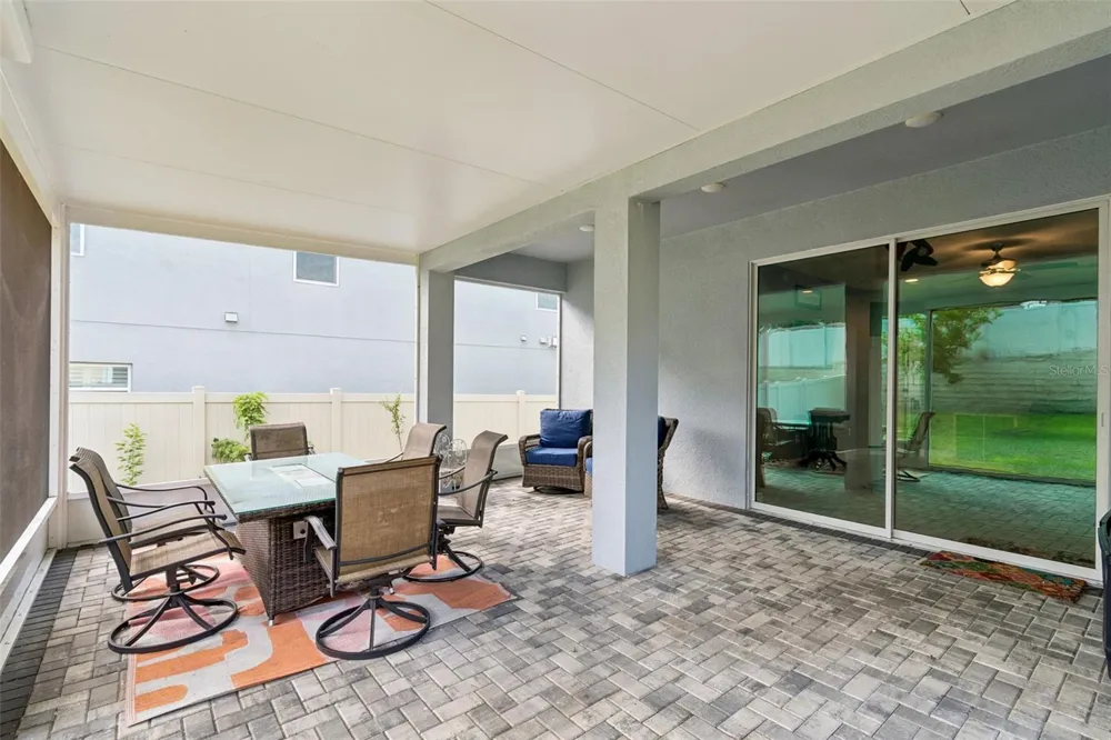 1084 CAVENDER CREEK ROAD Minneola, FL 34715