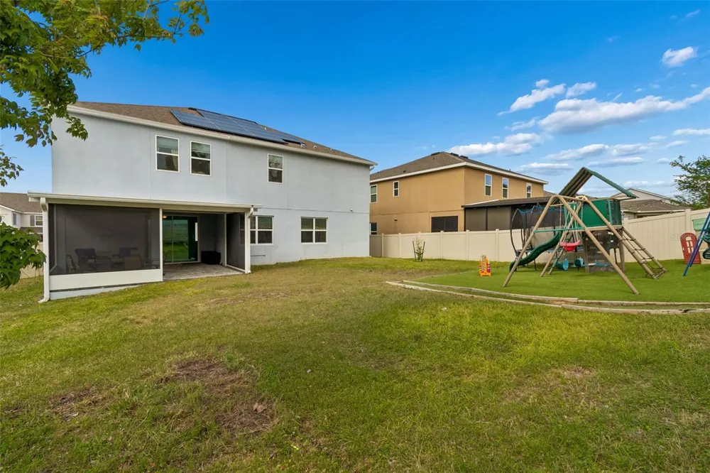 1084 CAVENDER CREEK ROAD Minneola, FL 34715