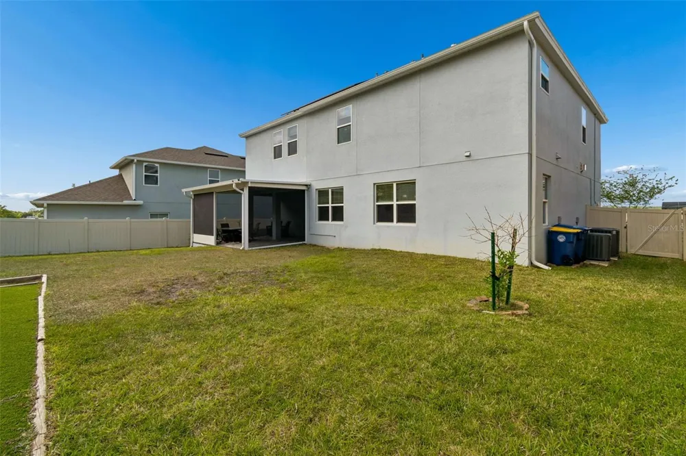 1084 CAVENDER CREEK ROAD Minneola, FL 34715
