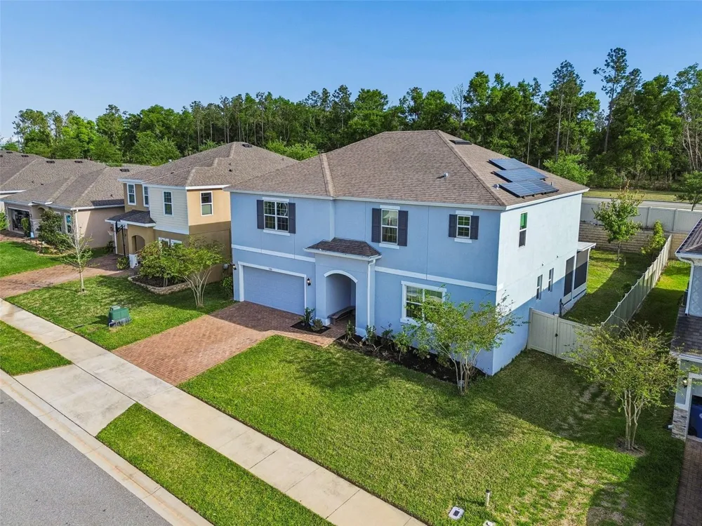 1084 CAVENDER CREEK ROAD Minneola, FL 34715