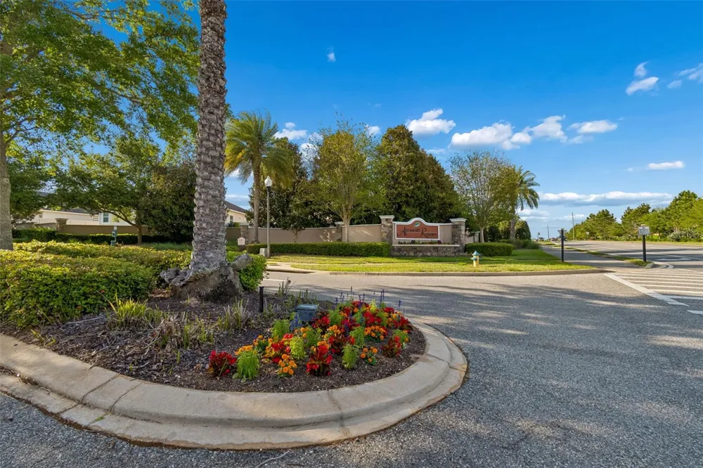 1084 CAVENDER CREEK ROAD Minneola, FL 34715