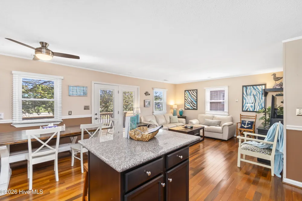 104 E Blackman Street Nags Head, NC 27959
