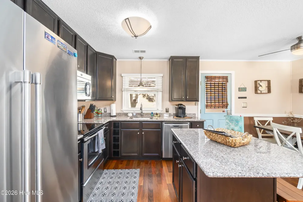 104 E Blackman Street Nags Head, NC 27959