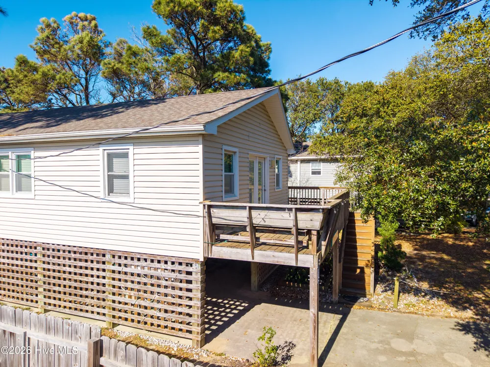 104 E Blackman Street Nags Head, NC 27959