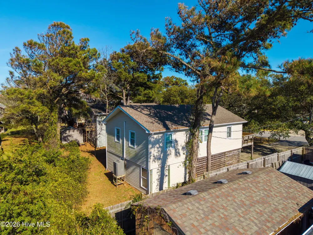 104 E Blackman Street Nags Head, NC 27959