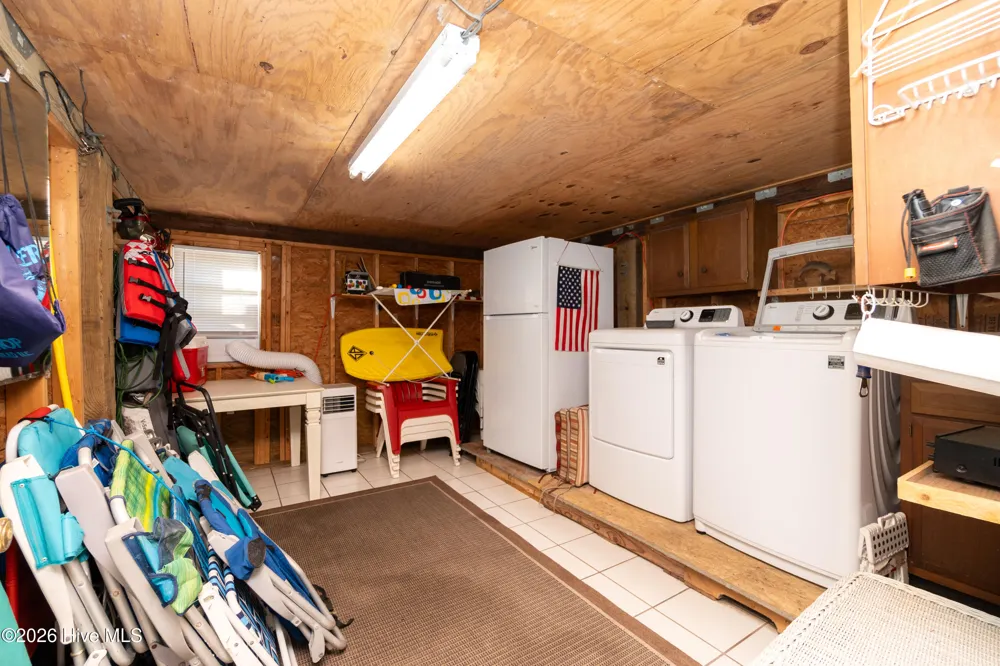 104 E Blackman Street Nags Head, NC 27959