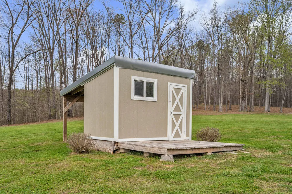 1809 County Road 50 Riceville, TN 37370