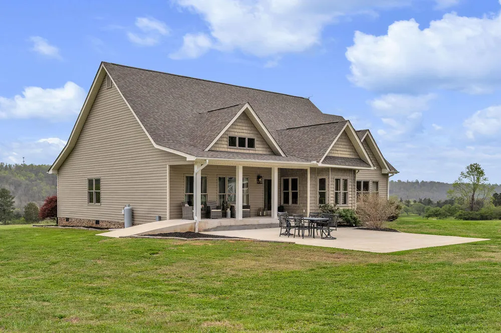 1809 County Road 50 Riceville, TN 37370