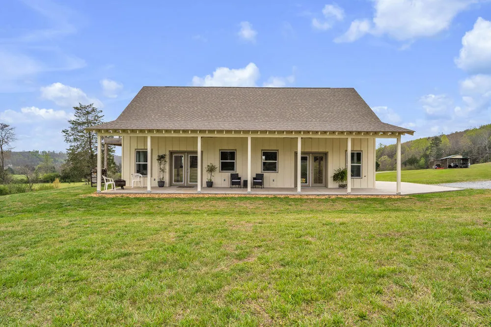 1809 County Road 50 Riceville, TN 37370