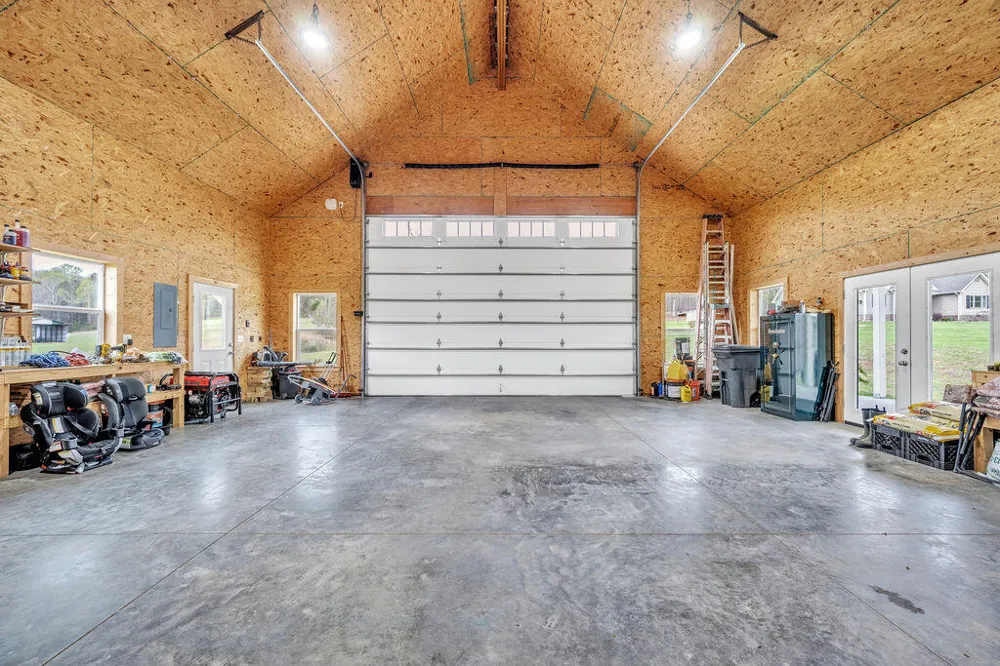 1809 County Road 50 Riceville, TN 37370