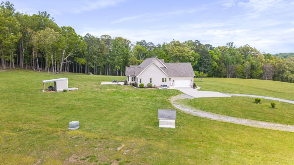 1809 County Road 50 Riceville, TN 37370