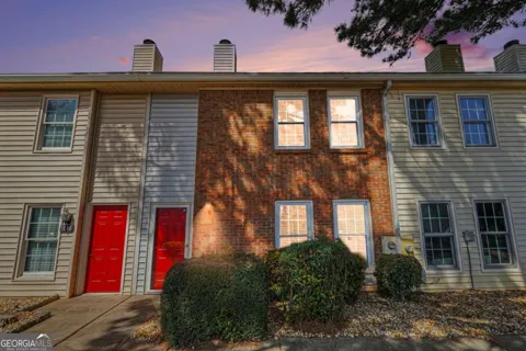 1016 Old Holcomb Bridge RD