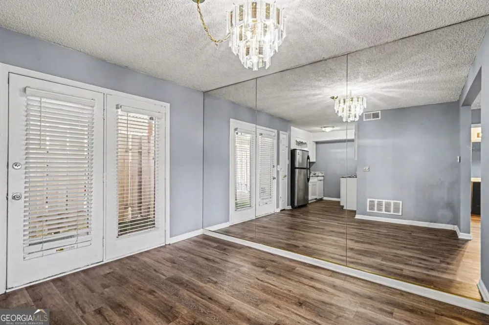 1016 Old Holcomb Bridge RD Roswell, GA 30076