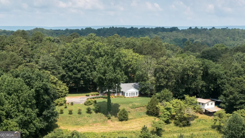 130 Apple Blossom LN Summerville, GA 30747