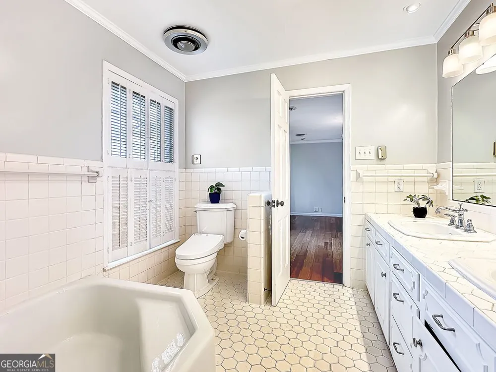 130 Apple Blossom LN Summerville, GA 30747