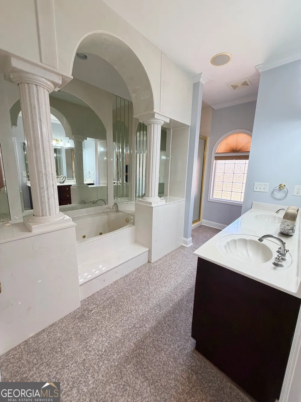 22 Savannah CIR Hawkinsville, GA 31036
