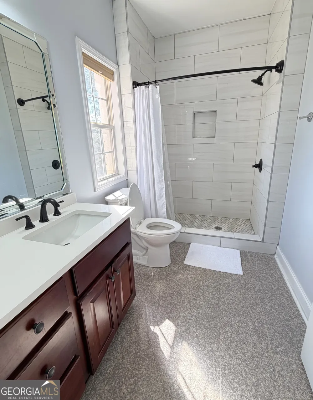 22 Savannah CIR Hawkinsville, GA 31036