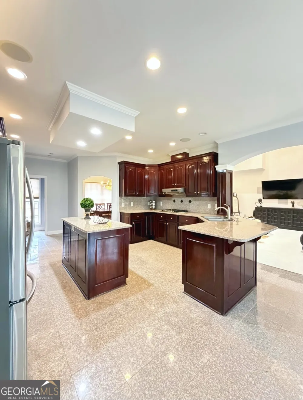 22 Savannah CIR Hawkinsville, GA 31036