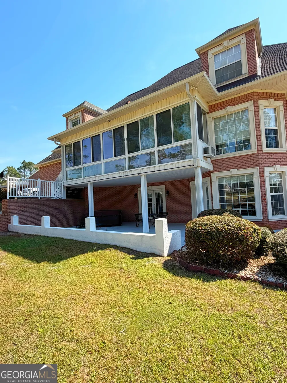 22 Savannah CIR Hawkinsville, GA 31036