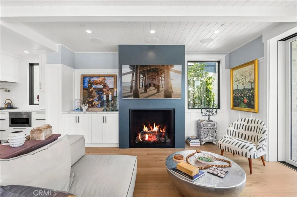 201 Opal Avenue Newport Beach, CA 92662