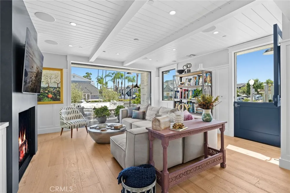 201 Opal Avenue Newport Beach, CA 92662