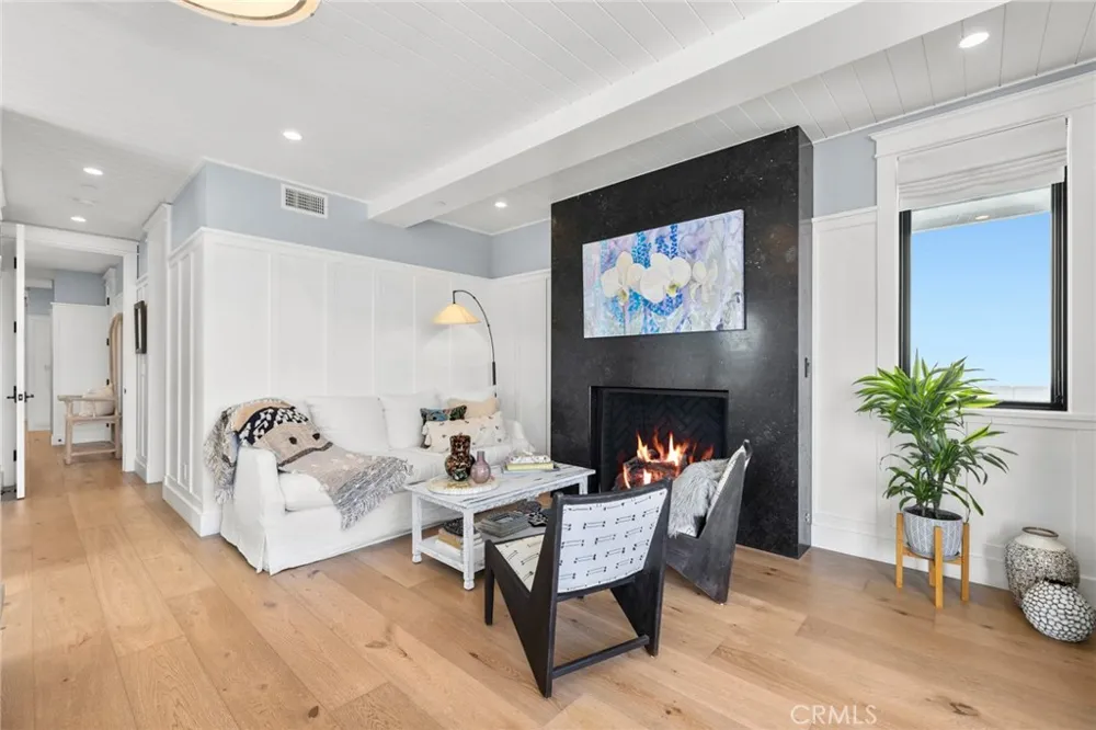 201 Opal Avenue Newport Beach, CA 92662